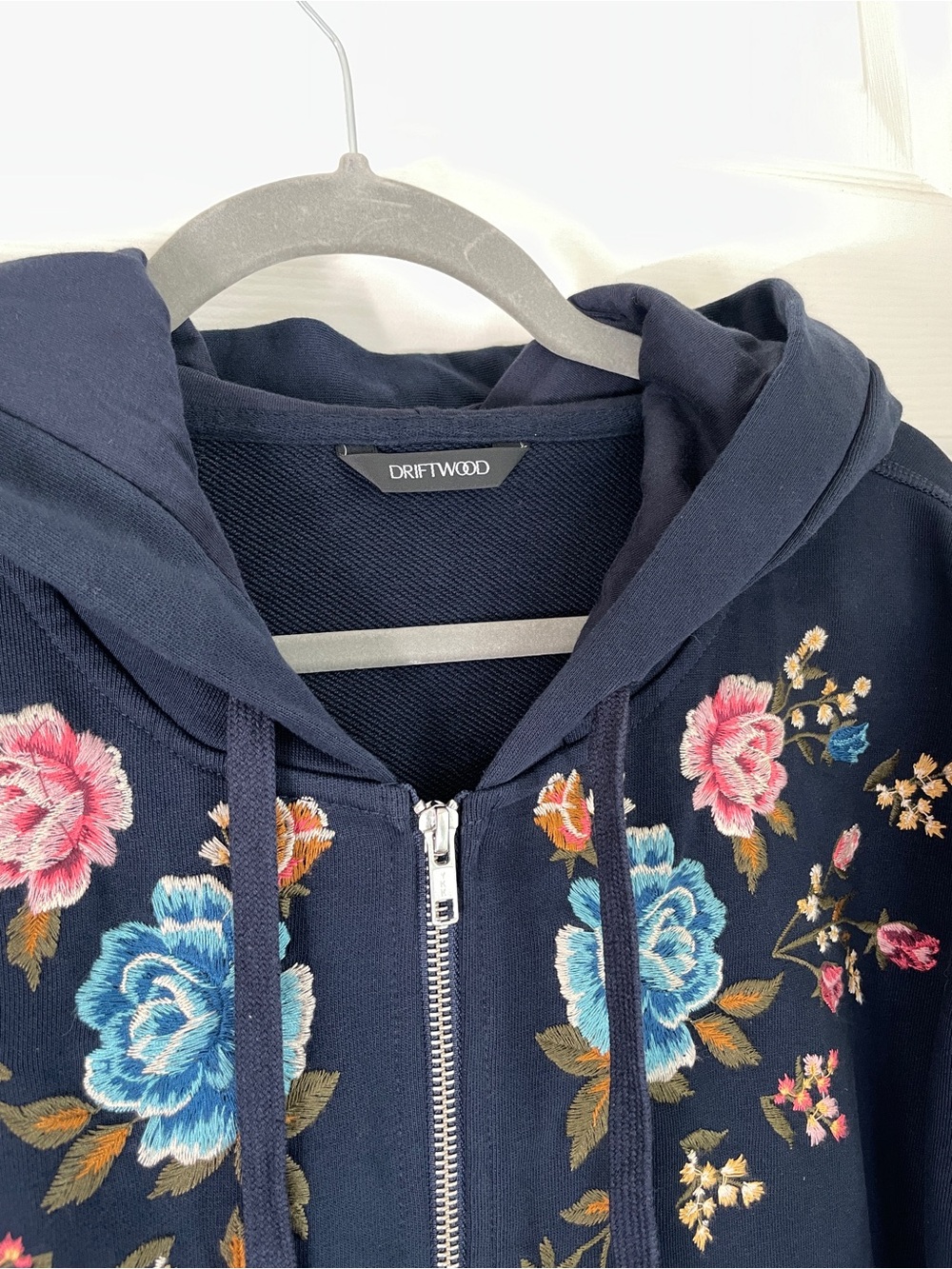 Driftwood "Blue Bell Fleur" Embroidered Zip Hoodie Navy XL (Hood Details) - Picture 3 of 10